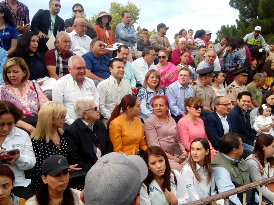 En el marco de la celebración del 456 Aniversario de la Fundación de la ciudad de Durango, la Secretaría General de Gobierno, participó en el Desfile de la Fenadu 2019, con un carro alegórico de la Tierra del Cine y del Mezcal.