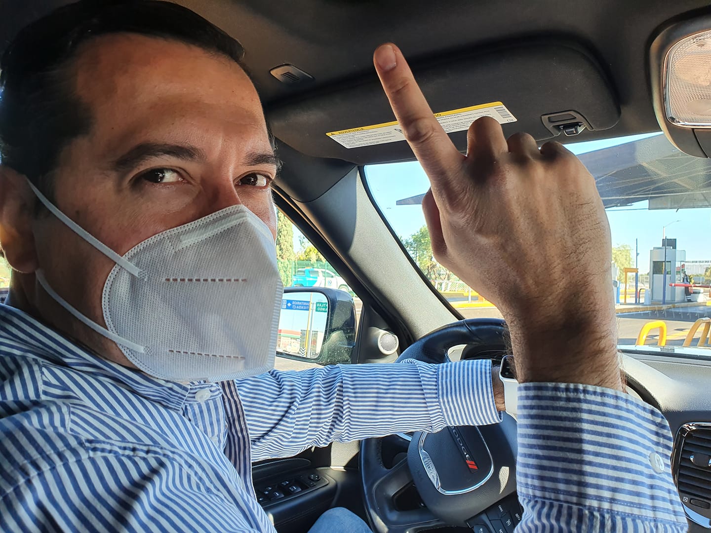 El Secretario General de Gobierno, Héctor Flores Ávalos, en gira de trabajo rumbo a Gómez Palacio