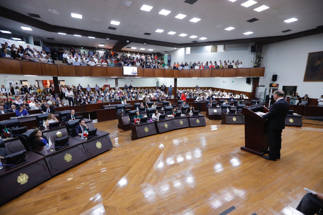 Comparecencia del Secretario Héctor Vela Valenzuela en el H. Congreso del Estado: Resumen del Primer Informe de Gobierno