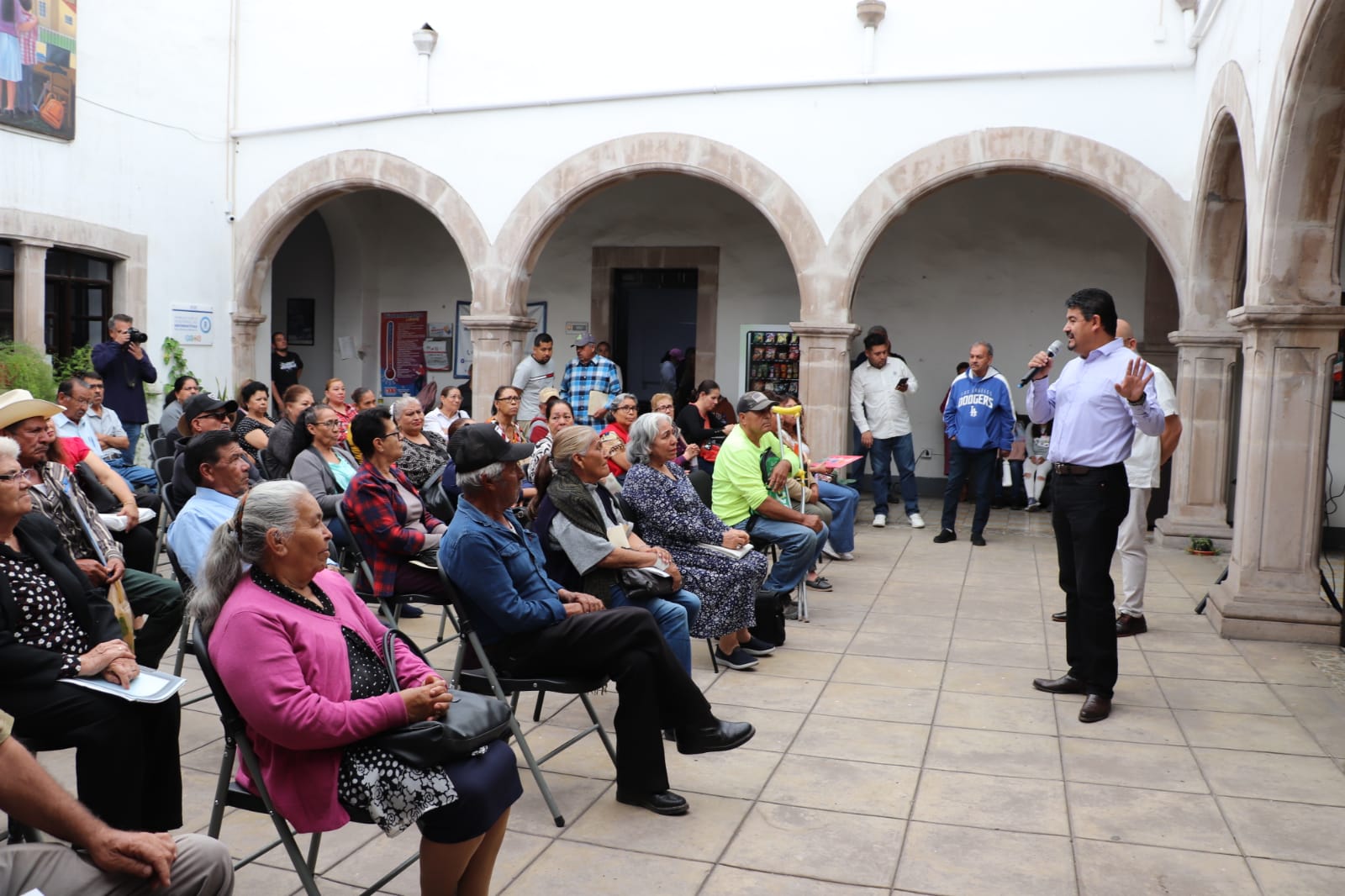 Acerca Gobierno Estatal y Consulado de EUA trámites de Pensión  Norteamericana, Seguro Social y Renovación de Residencia a duranguenses
